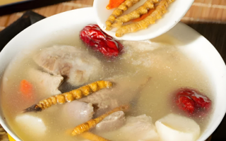 冬蟲(chóng)夏草枸杞泡酒做法
